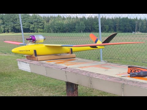 Paf Opus V Jet CC BF mit Xicoy X45 #2 "landing outside"