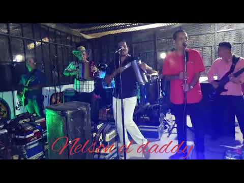 Lesly Santamaria-Hoy te declaro mi amor en vivo ❤🎶.