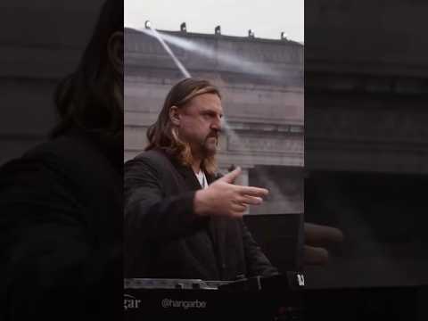 What Does the Future of Techno Look Like with SOLOMUN