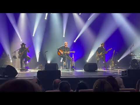 Garou - I put a spell on you (Prague 2023-10-31)
