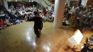 Maria Mondino & Dominic Bridge dance "Cafe Dominguez" in "Die lange Nacht der Museen"