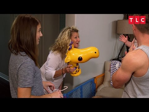 Not Everyone is Excited About Grandma Mimi Coming to Stay | OutDaughtered
