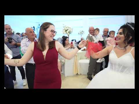 Krushqit Gjerman ja marin valles ne Berat