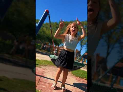 SWEET LITTLE BUMBLEBEE 🐝