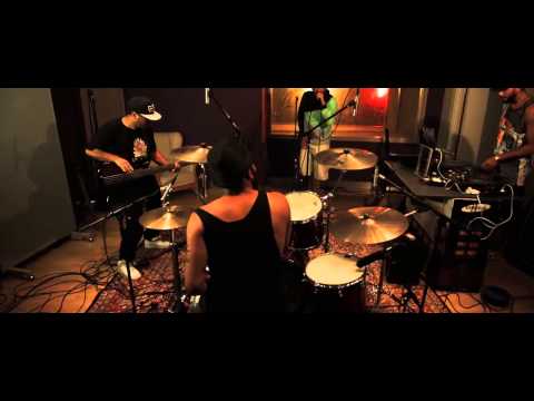 FARD.ft.Dj Osun,DaDe,Isy B - TAGTRÄUMER/AlPHATIER (STUDIOSESSION/ROOM)