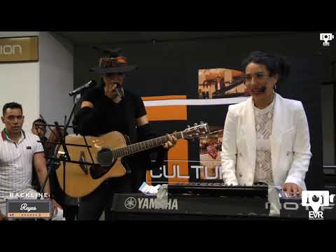 Flor Amargo y Ana Barbara, en el metro Zapata.