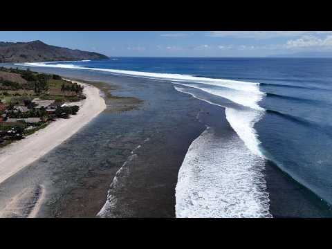 DESERT POINT RawSurf - Late Season Swell of the Year POV