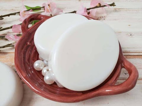 How to Make Coconut Shampoo Bars (7 Easy Steps)