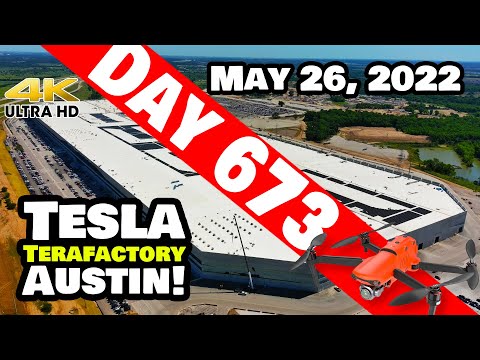 MORE SOLAR & LOTS OF ACTION AT GIGA TEXAS! - Tesla Gigafactory Austin 4K  Day 673 - 5/26/22 - Tesla