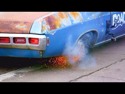 Who Does the Best Burnouts? Roadkill vs. Mighty Car Mods | Roadkill | MotorTrend