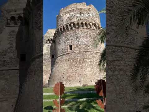 Reggio Calabria is a coastal city in southern Italy. 🇮🇹#travel #italy #calabriaitaly #beach #trip