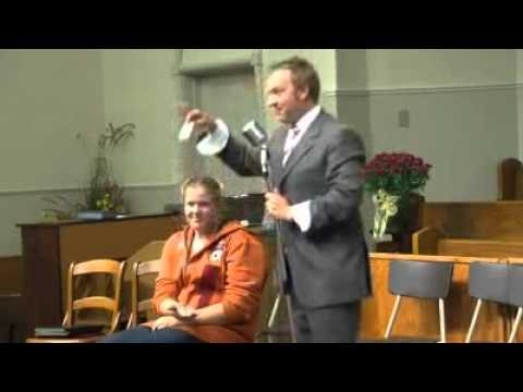 Voir la vidéo Smart Ass Celebrity - Tom Cruise & Julia Roberts