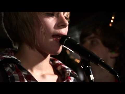 Rolo Tomassi - I Love Turbulence (OFFICIAL VIDEO)