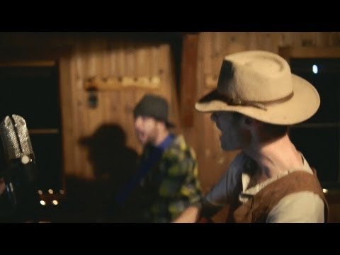 Papa's in the Pen - James Apollo (Live from American Ridge Sessions Pt 1)