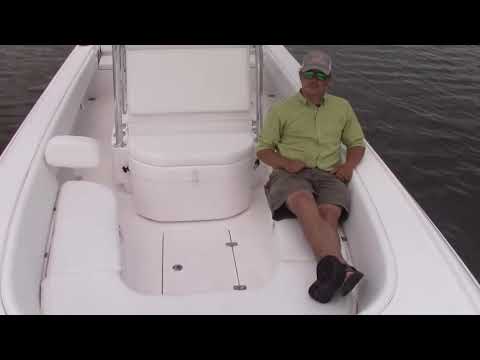 Contender 25 Bay Review