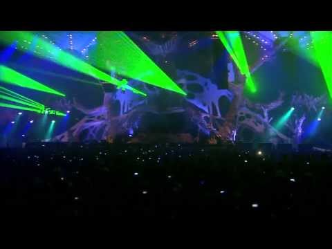 Qlimax 2009 / JDX Ft. Sarah Maria Live The Moment (1080p)