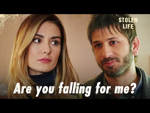 Is Çetin falling for Asiye? - Stolen Life | Short Scenes