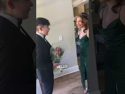 His reaction seeing his prom date for the first time ❤️