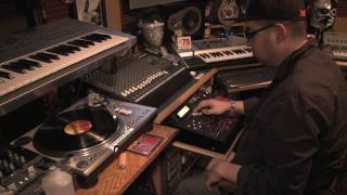 Asterix MPC 2000Xl Beatmaking Session & Studio Tour  (Part 1)