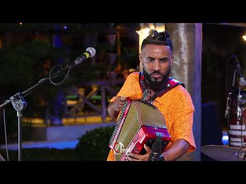 El Diamante Negro - El Comisario En Vivo Para Chipeo