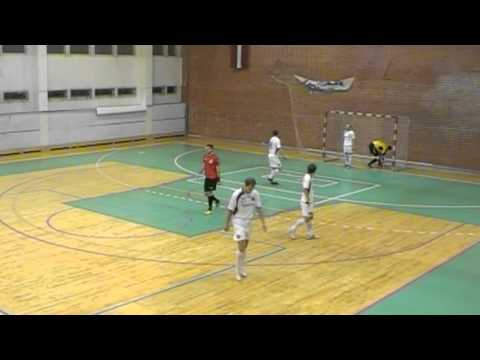 19.11.2011. Telpu futbols: MONARHS - ISMA 0:9