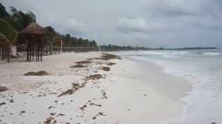 preview picture of video 'panaview of beach area of the Catalonia Royal Tulum Resort'