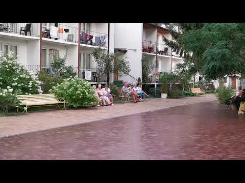 Dawny ośrodek wczasowy "Poręba"  -  Niechorze.  Stan na 18.08.2022