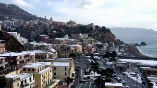 preview picture of video 'Nevicata del 31 dicembre 2014 a Vietri sul mare - Snow in Vietri - Amalfi Coast'