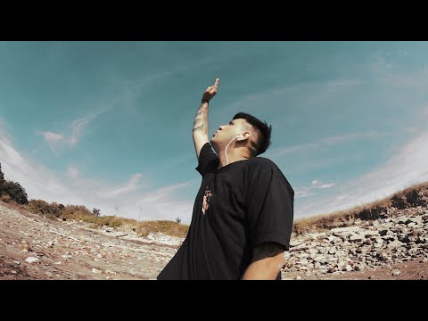 DEEKO - SOLITARIO (VIDEOCLIP OFICIAL) prod. BOZALBEATS