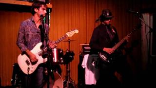 The Blondes Of Vertigo - "Take It Back"  (Live @UBG)