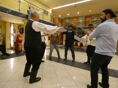 Halljunk szót! – Vőfélység gyakorlata