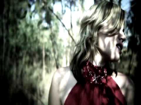 “Hoekom Bly Jy Staan” – Andriette