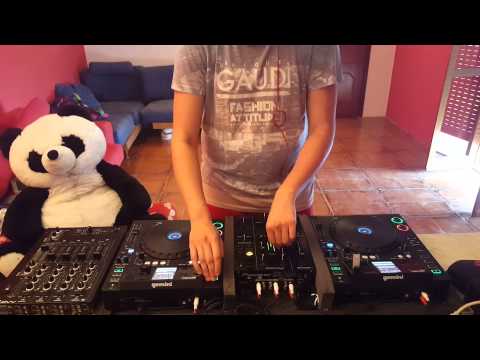 MASHUP *booyah-rattle-ode to oi* By RudeePez