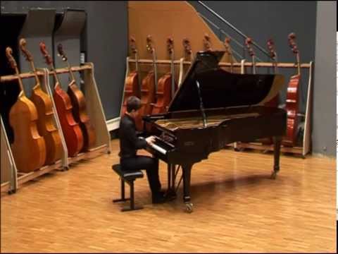 Haydn Sonata in D major, HOB XVI : 37 - Sélim Mazari piano