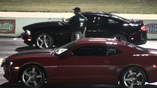 racha: Camaro SS vs Mustang GT 5