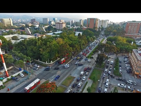 Cinco tips para que el tráfico no arruine tu espíritu navideño 