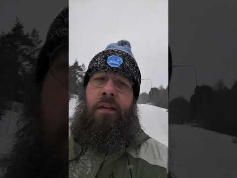 Nyt tulee lunta että lähtee 👍🏻