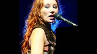 Tori Amos - Fire On The Side/Purple Rain (live)