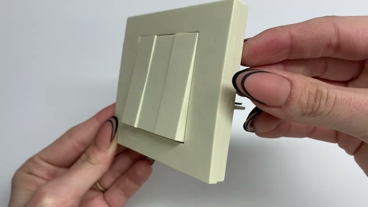 Выключатель трехклавишный OVIVO Grano крем (400-020200-254)