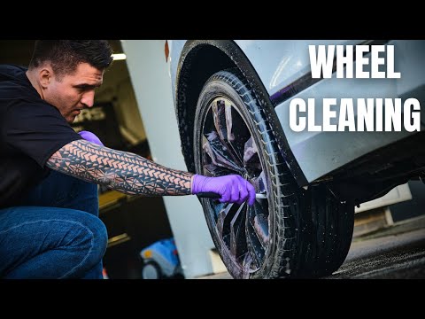 Wheel/Tyre Product Series: E1- Yum Wheels 2 in 1 Wheel Cleaner