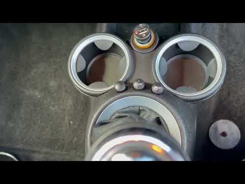 Mini Cooper 1.6 D MANUAL 3DR - Image 2