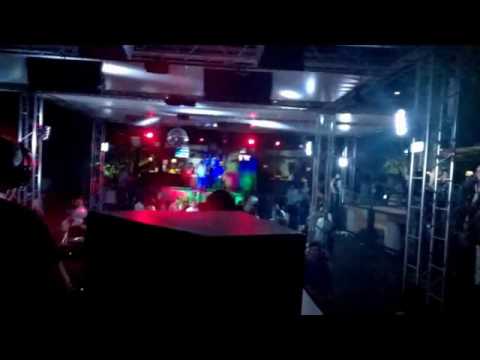 Banacher -  (DJ Simon Weeks the consolle)