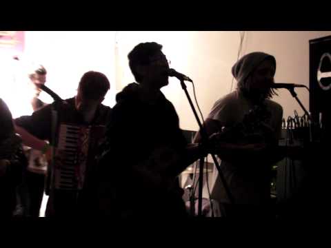 Will Tun and the Wasters - Four Leaf Chambers (live at The Bridge Inn, Worcester - 30th November 13)