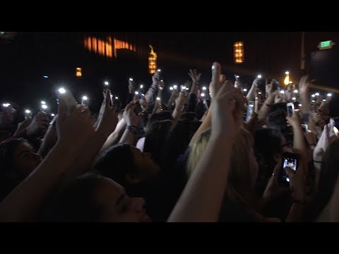 Concert Teen Crowd #2 w Screaming Girls Audio - Free Stock Footage - Frontman Media