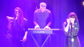 Nouvelle Vague - Ever Fallen in Love (With Someone...) - Assembly Hall, Islington, London, 22/4/19