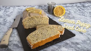 Lemon Poppy Seed Cake | Bolo de Limão Siciliano e Semente de Papoula