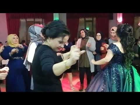 Su sızıyor sızıyor MÜZİSYEN ÖZLEM ÖKTEN AKŞEHİR düğünleri Öğretmen evi Tuğçenur & Halil nişanı