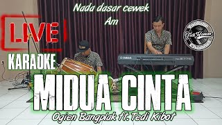 Download lagu Midua Cinta(Mery andani) karaoke live nada cewek Am mp3 Download lagu Midua Cinta(Mery andani) karaoke live nada cewek Am mp3