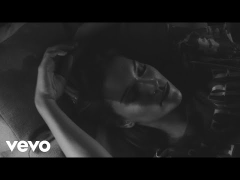 Yeieme - Juguetona (Prod. Raúl Nadal & Skash) (Video Oficial)