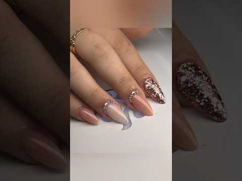 DISEÑOS DE UÑAS ALMENDRADAS ELEGANTES 💅🏻✨️ #beauty #uñas #nailart #viral #manicure #diseñodeuñas